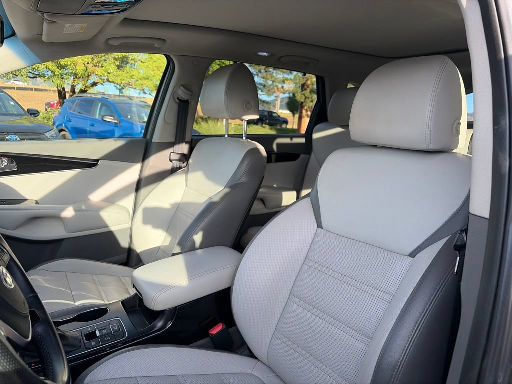 Used 2019 Kia Sorento SX AWD/4WD image 28