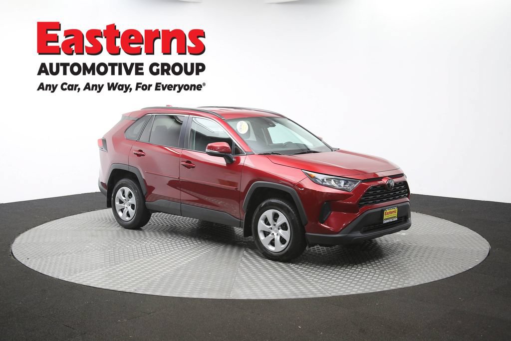 Used 2021 Toyota RAV4 LE AWD/4WD image 50