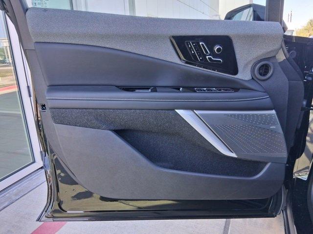 New 2026 Cadillac Optiq Luxury 1 image 18