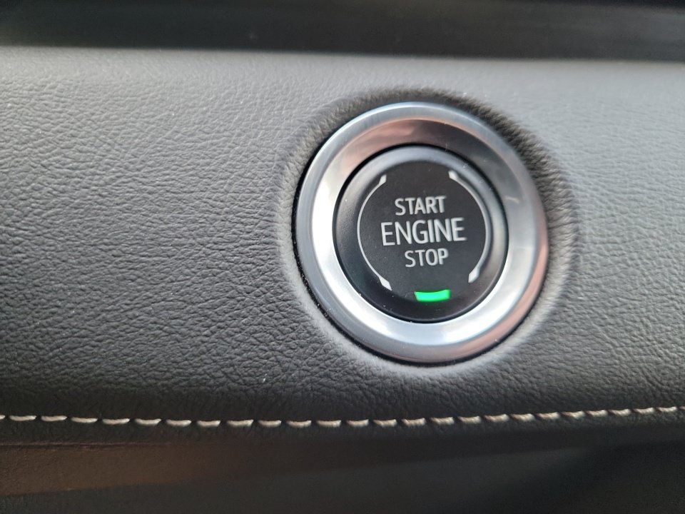 Certified 2024 Cadillac Escalade Sport w/ Touring Package AWD/4WD image 20