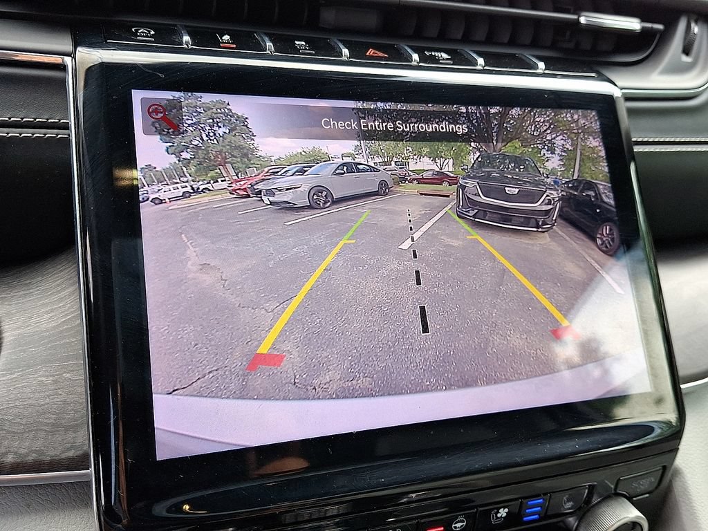 Used 2021 Jeep Grand Cherokee L Overland w/ Luxury Tech Group IV AWD/4WD image 21