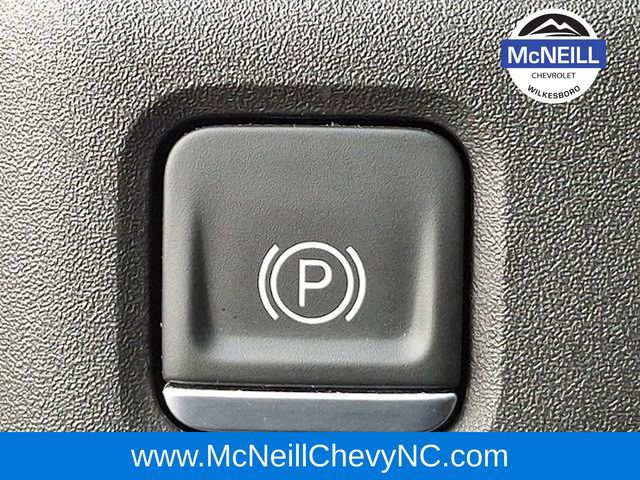 Used 2023 Chevrolet Silverado 1500 ZR2 image 24