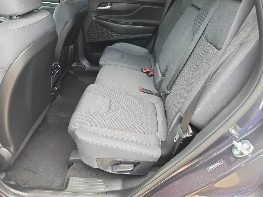 Used 2023 Hyundai Santa Fe SEL FWD image 17