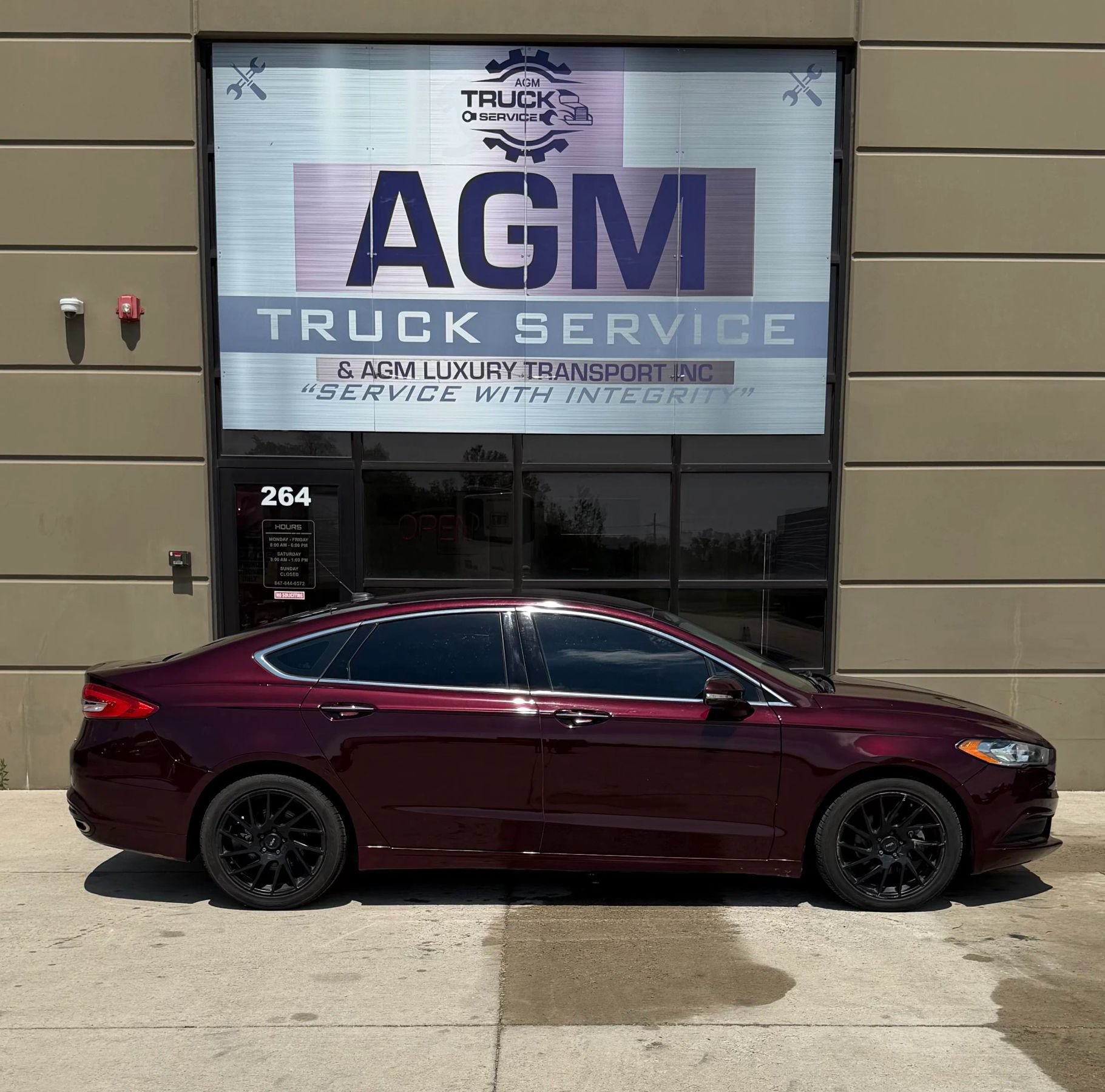 Used 2018 Ford Fusion SE w/ Fusion SE Technology Package FWD image 7