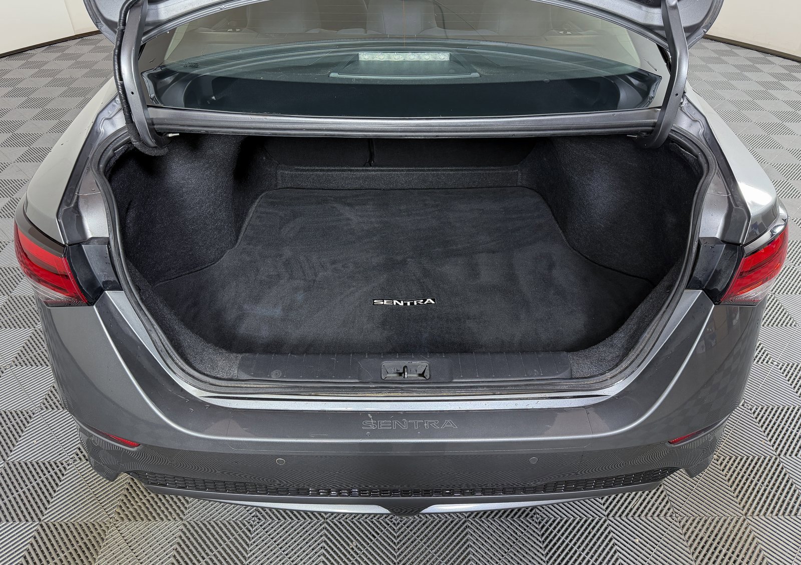 Used 2022 Nissan Sentra SR image 7