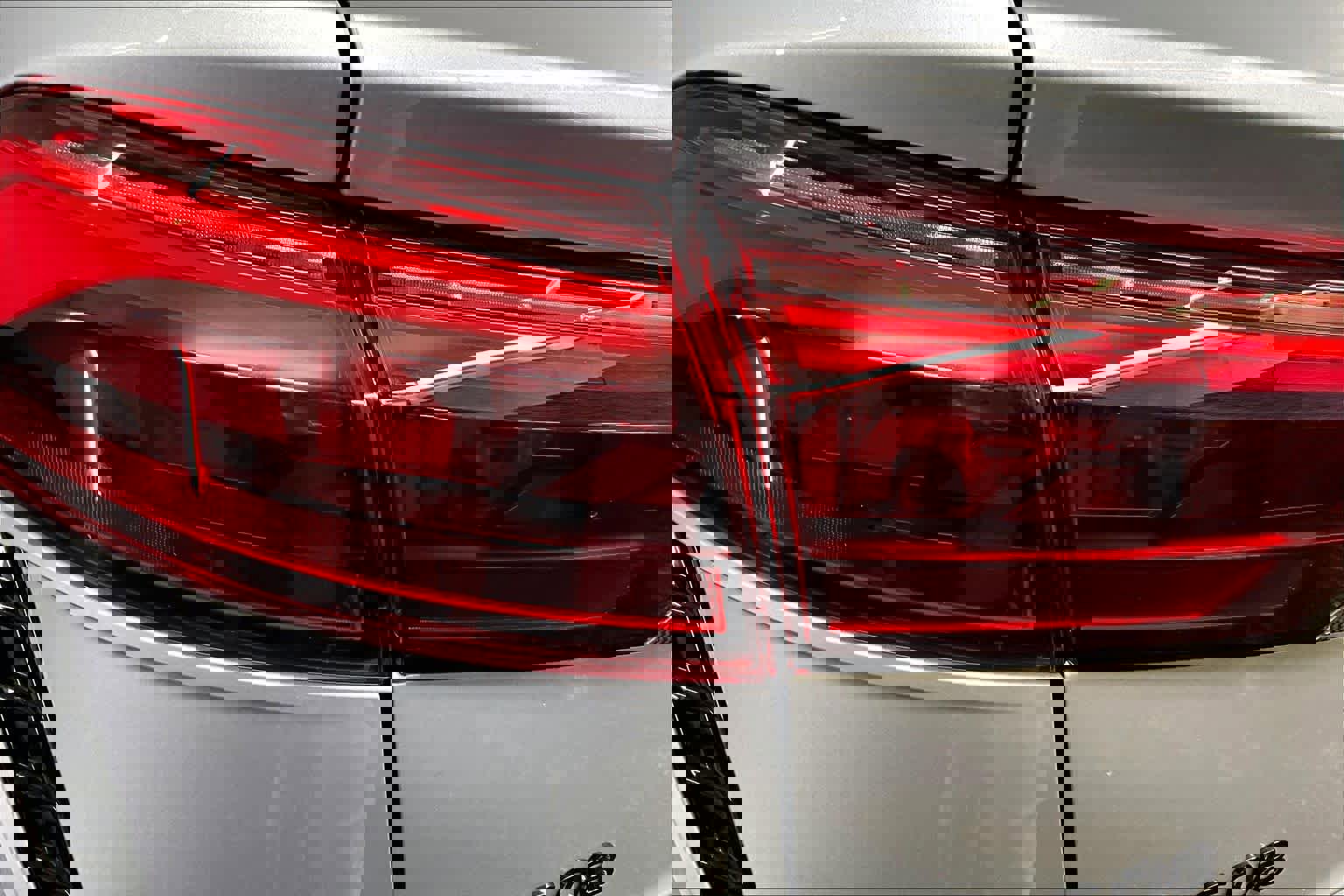 Used 2025 Audi RS Q8 performance image 26