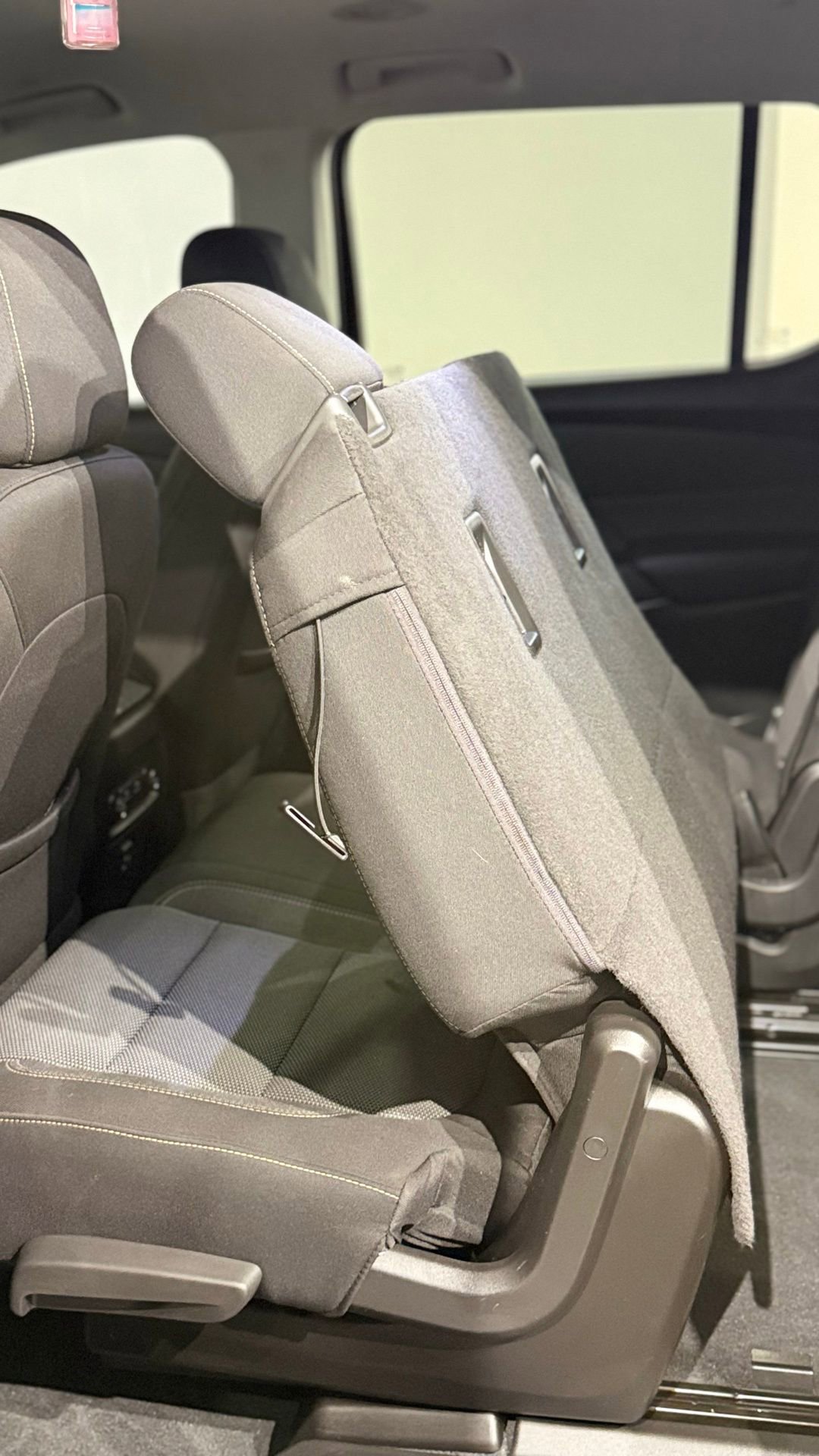 Used 2020 Chevrolet Traverse LT image 45