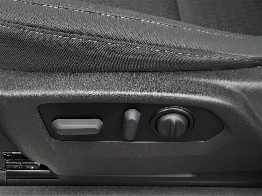 Used 2022 Chevrolet Silverado 1500 LT image 31