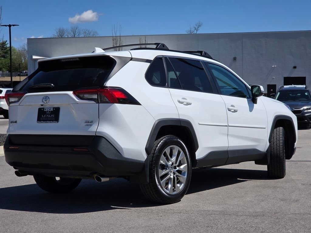 Used 2019 Toyota RAV4 XLE Premium w/ Advanced Technology Package image 27