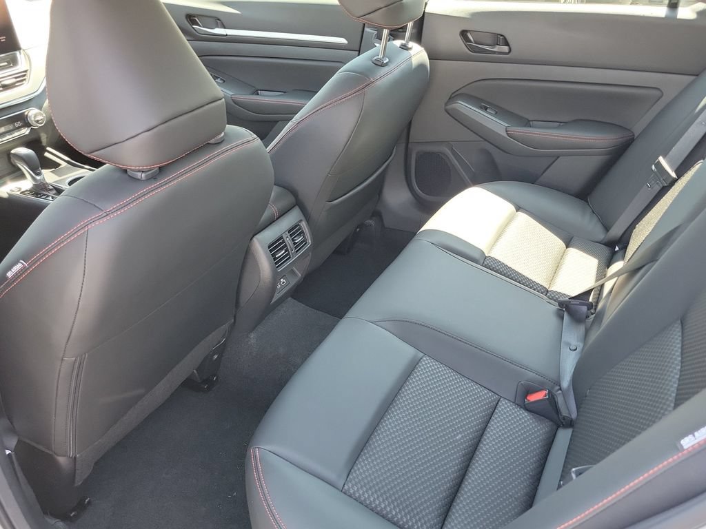 New 2026 Nissan Altima 2.5 SR w/ SR Midnight Edition Package FWD image 15