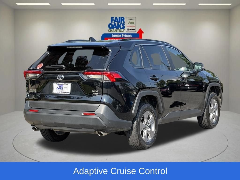 Used 2025 Toyota RAV4 XLE AWD/4WD image 8