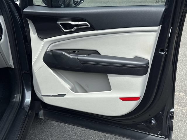 Used 2023 Kia Sportage EX FWD image 8