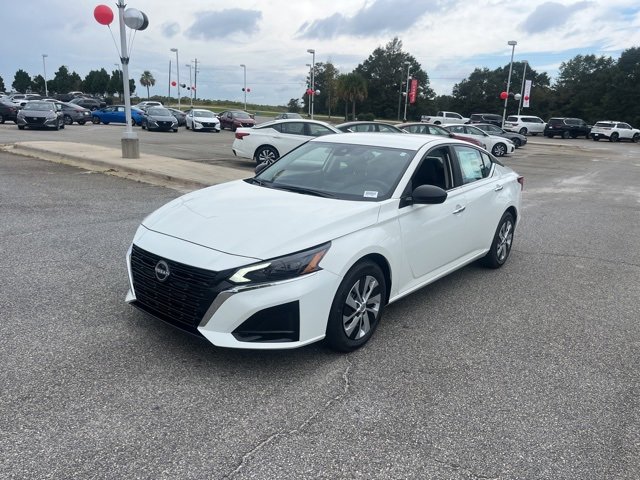 Used 2025 Nissan Altima 2.5 S image 4