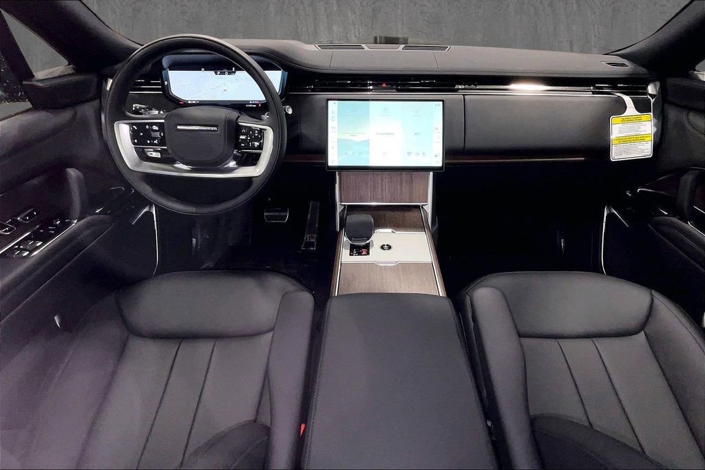 New 2026 Land Rover Range Rover SE image 5