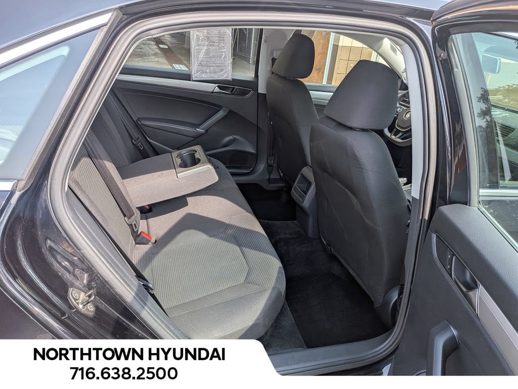 Used 2017 Volkswagen Passat 1.8T S FWD image 28