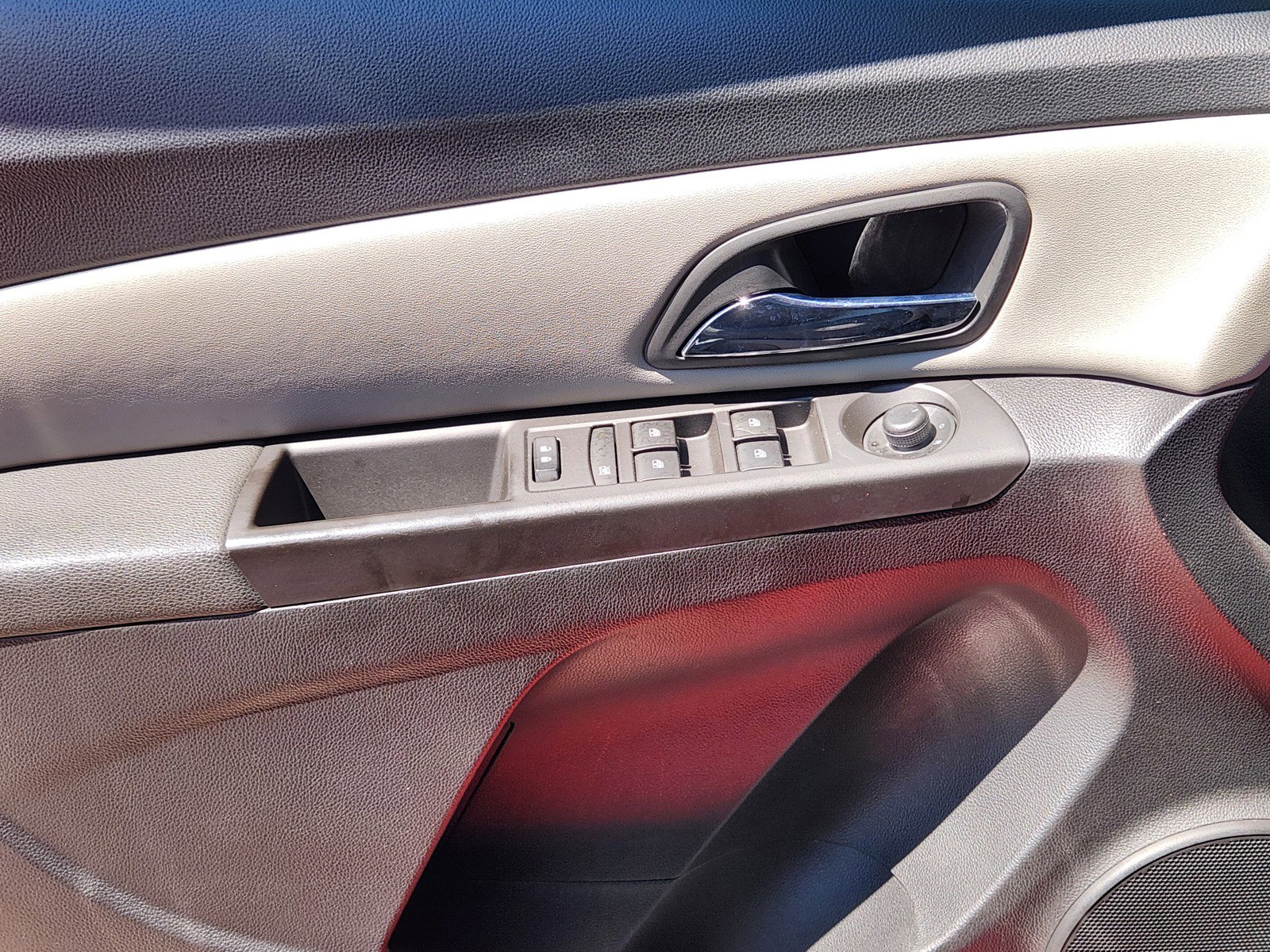 Used 2016 Chevrolet Cruze LS image 17