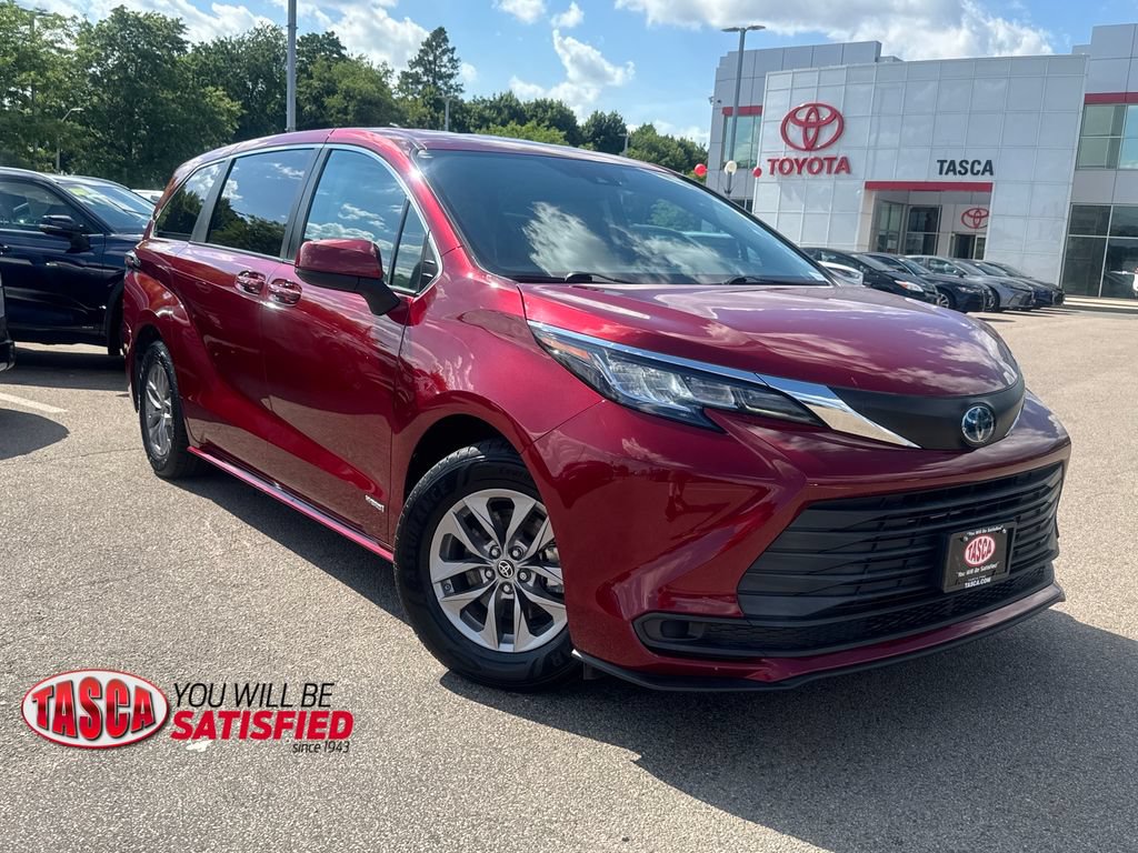 Used 2021 Toyota Sienna LE