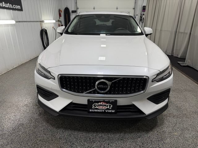 Used 2020 Volvo V60 T5 Cross Country w/ Protection Package Premier AWD/4WD image 2