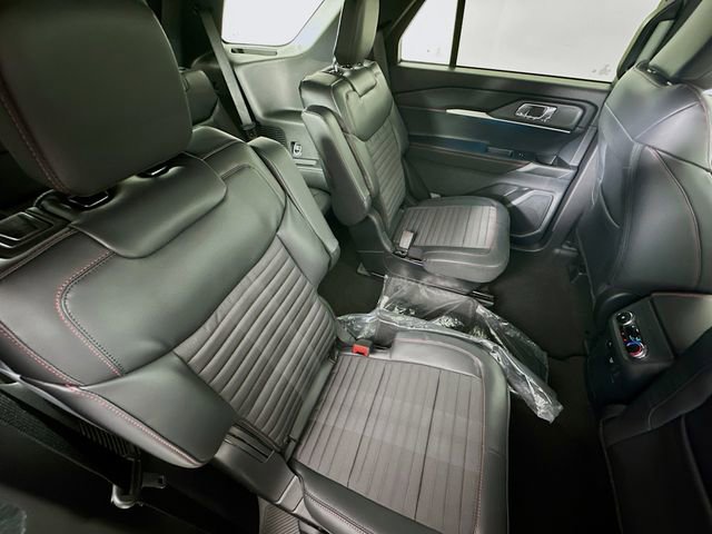 New 2026 Ford Explorer ST-Line w/ ST-Line Street Pack image 30