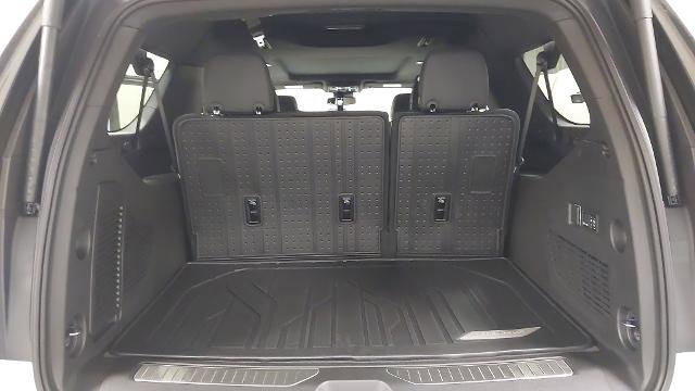New 2026 Chevrolet Suburban Premier w/ Sun And Tow Package image 27