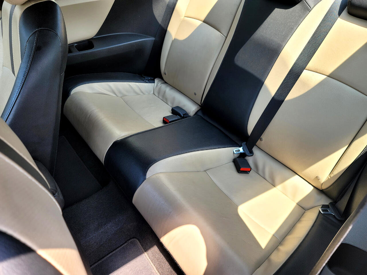 Used 2017 Honda Civic EX-L image 9