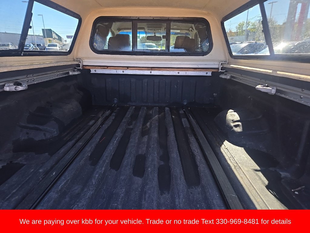 Used 2013 Nissan Frontier SV w/ SV Value Truck Pkg AWD/4WD image 27