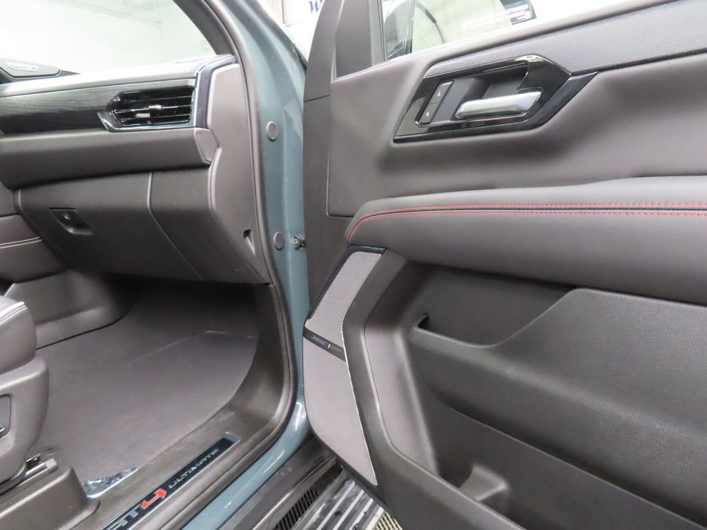 Used 2026 GMC Yukon XL AT4 Ultimate AWD/4WD image 38