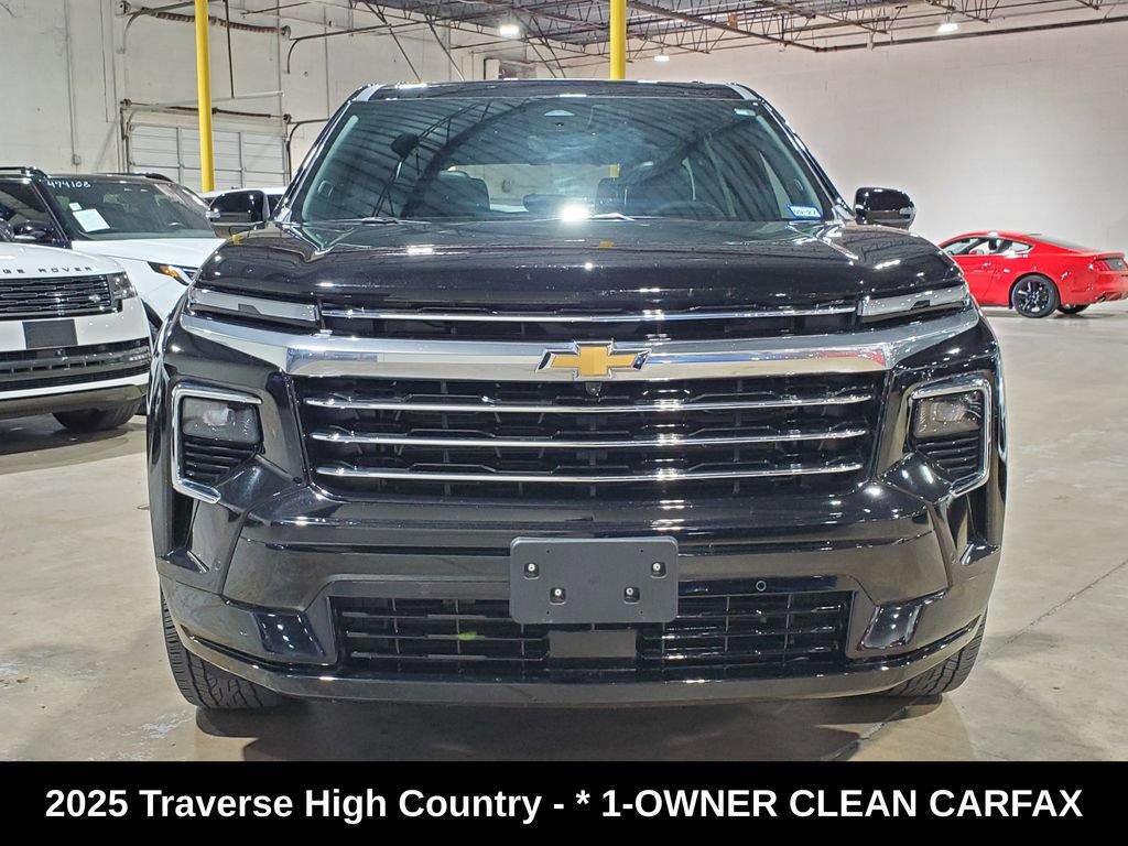 Used 2025 Chevrolet Traverse High Country FWD image 2
