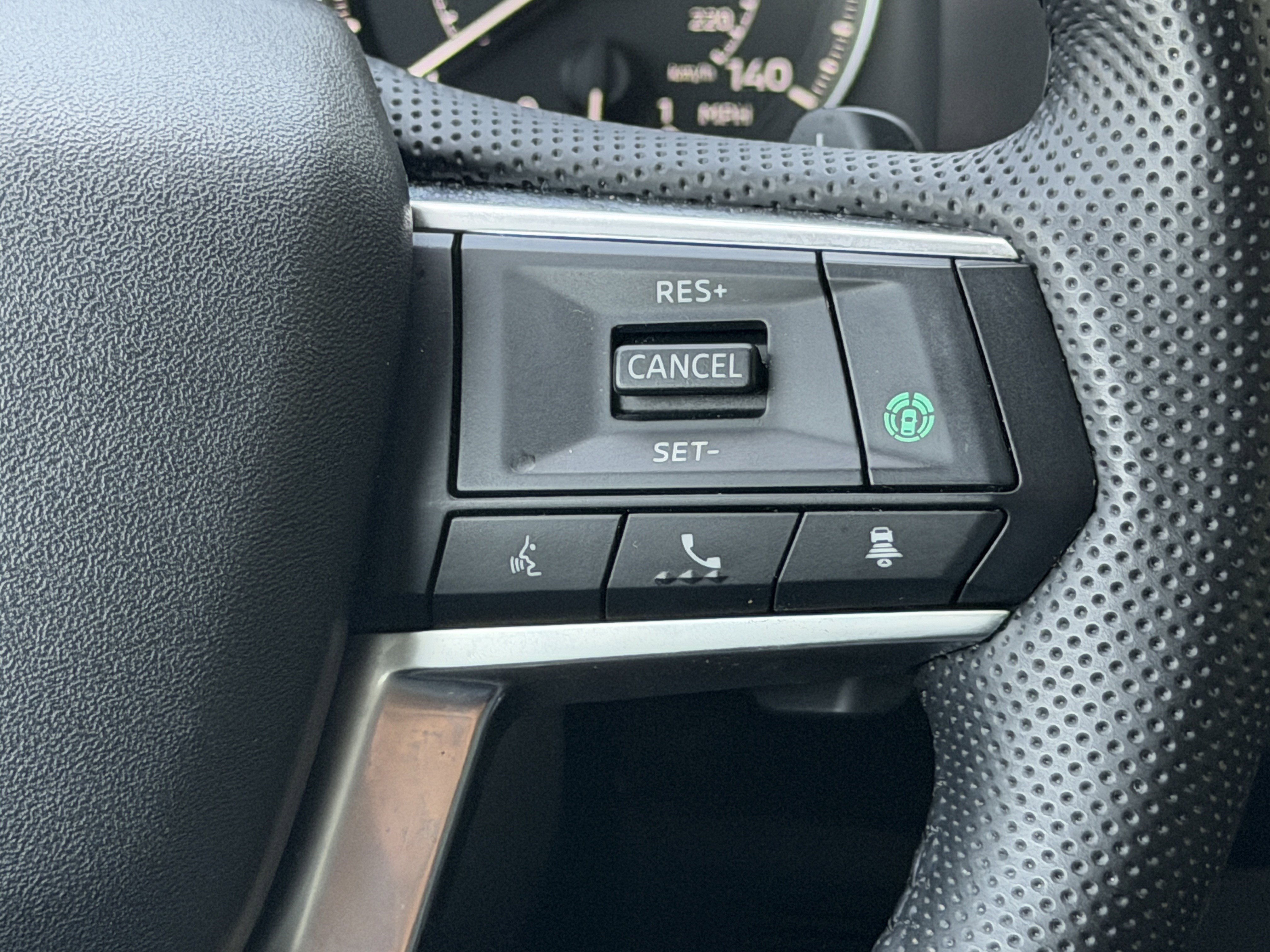 Used 2023 Mitsubishi Outlander SE AWD/4WD image 16