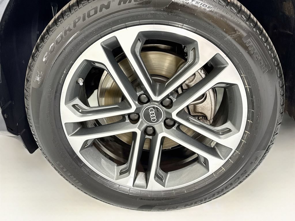 Used 2025 Audi Q5 Premium w/ Premium Plus AWD/4WD image 30