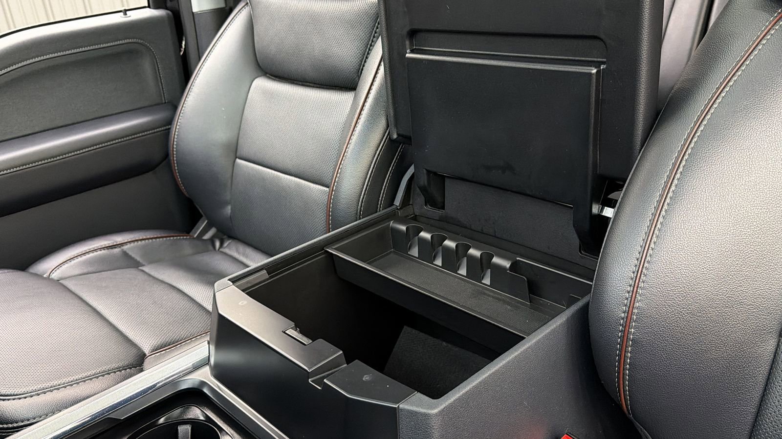 Used 2024 Ford F250 Lariat w/ Lariat Ultimate Package image 37