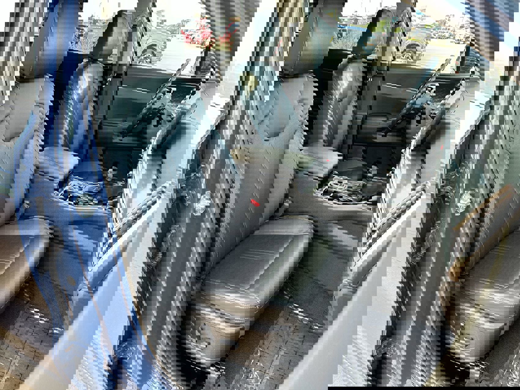 Used 2025 Kia Sorento EX w/ Panoramic Sunroof Package FWD image 24