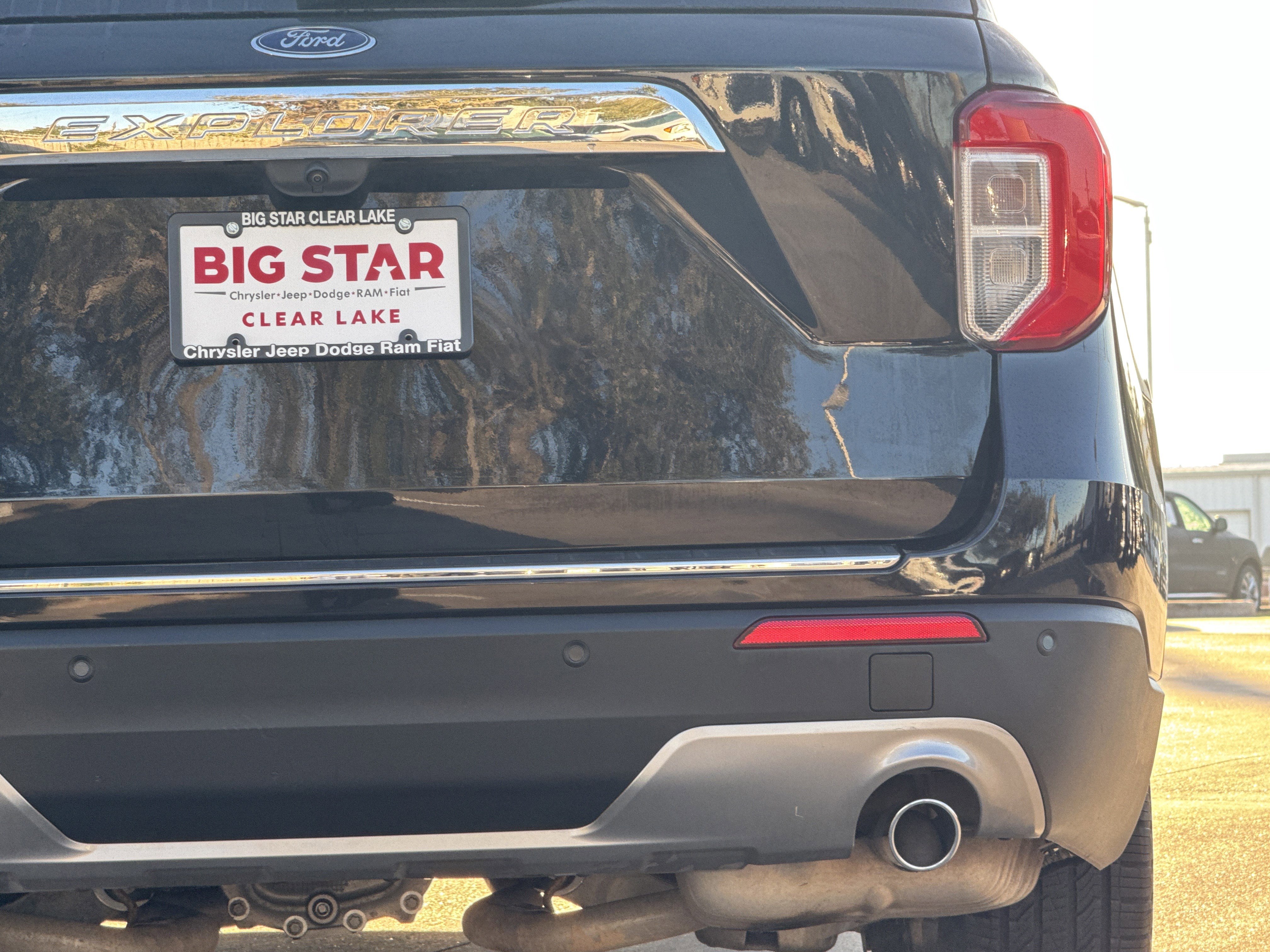 Used 2023 Ford Explorer Limited w/ Equipment Group 301A image 19