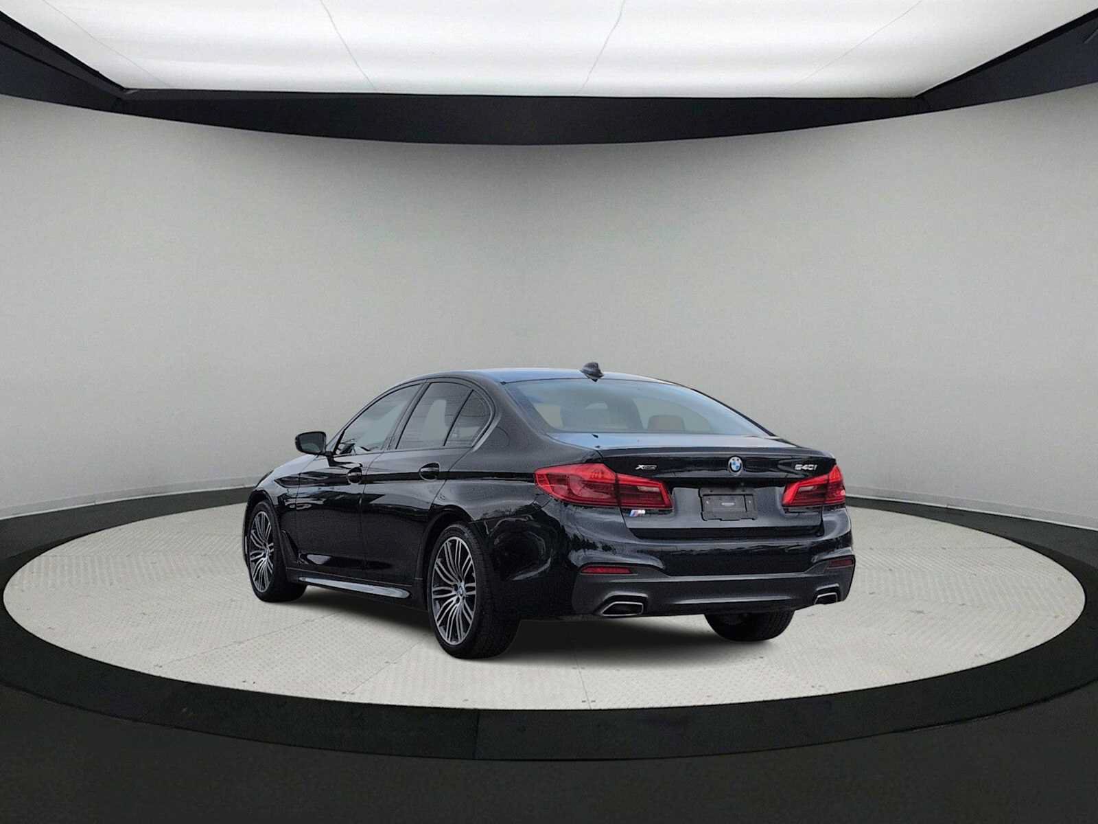 Used 2020 BMW 540i xDrive w/ M Sport Package AWD/4WD image 6