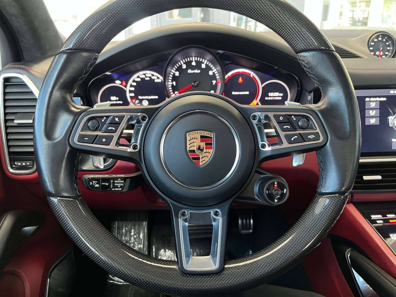 Used 2020 Porsche Cayenne Turbo AWD/4WD image 9