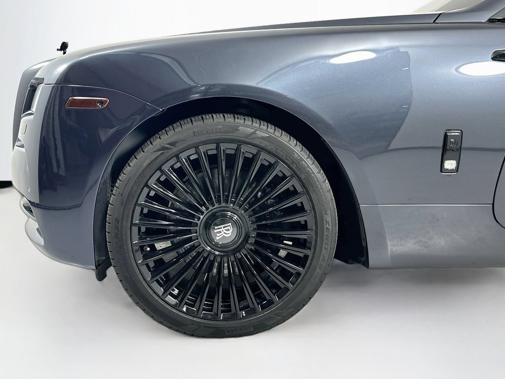 Used 2015 Rolls-Royce Wraith RWD image 17