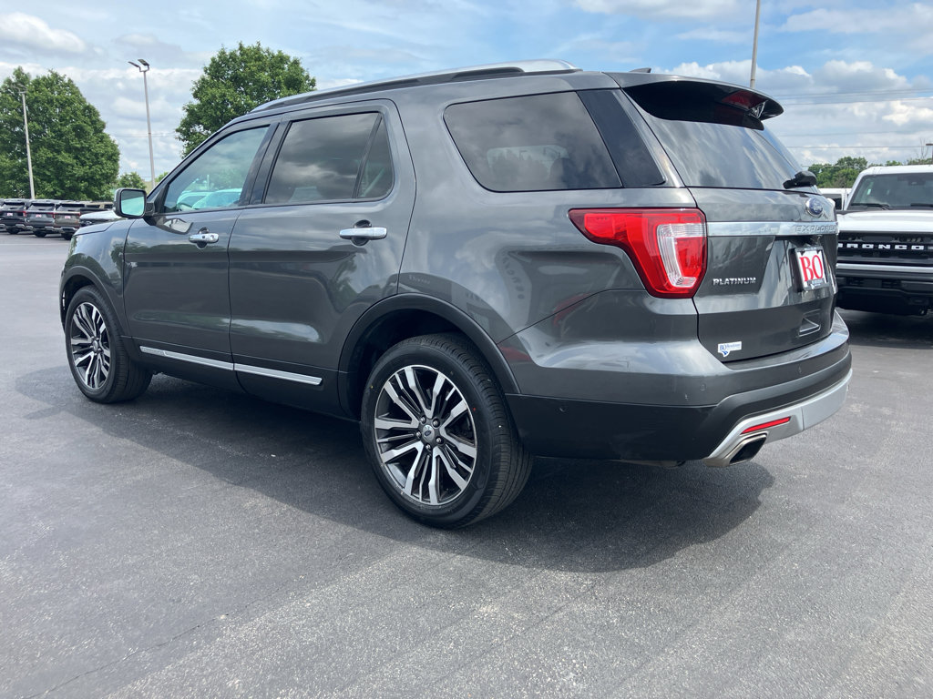 Used 2016 Ford Explorer Platinum AWD/4WD image 4