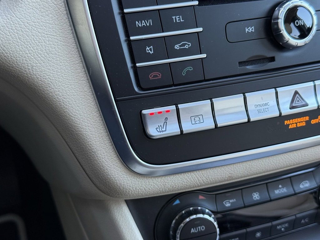 Used 2019 Mercedes-Benz GLA 250 4MATIC image 4