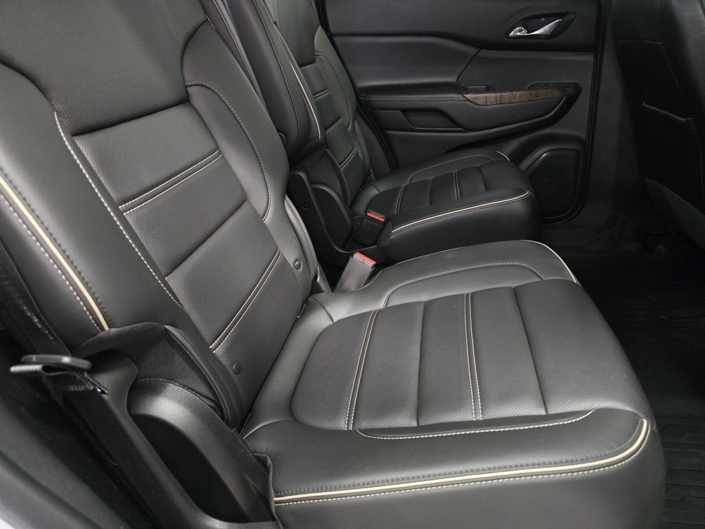 Used 2021 GMC Acadia Denali w/ Denali Technology Package image 22