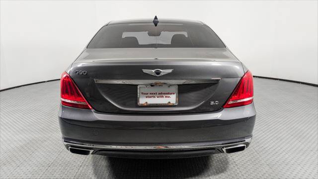 Used 2017 Genesis G90 5.0 Ultimate RWD image 7