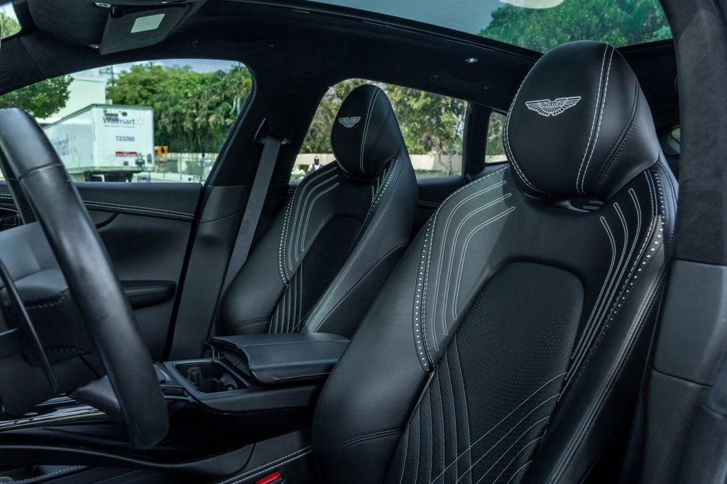 Used 2021 Aston Martin DBX AWD/4WD image 13