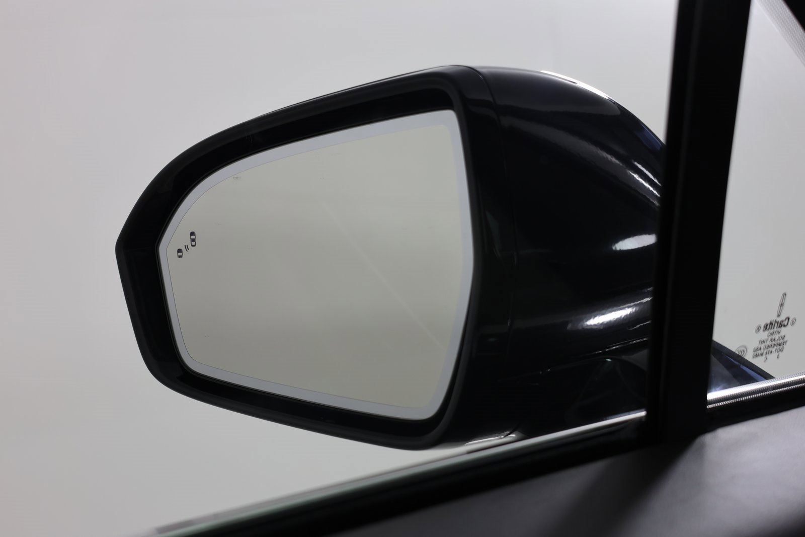 Used 2022 Lincoln Nautilus Black Label w/ Class II Trailer Tow Package image 17