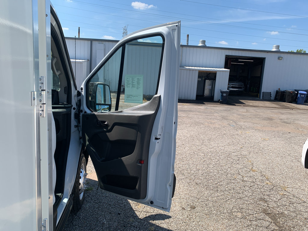 Used 2022 Ford Transit 350 DRW RWD image 31