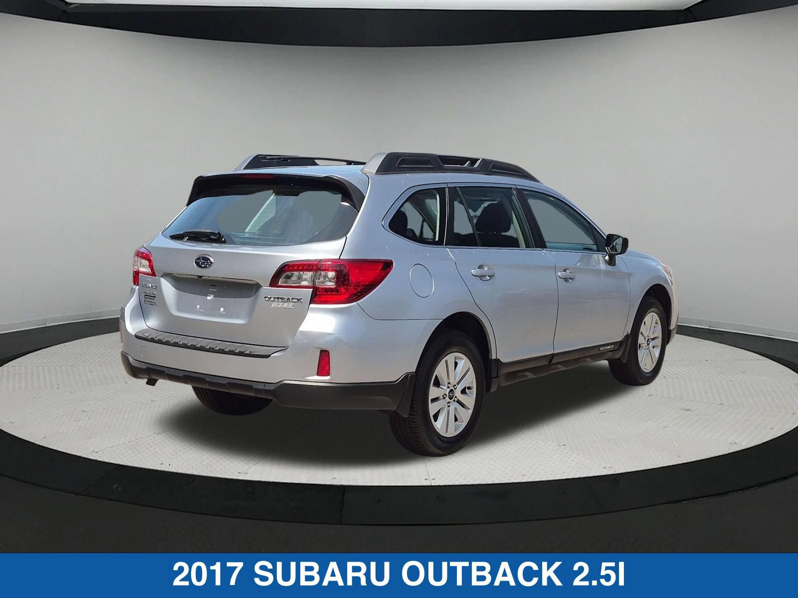 Used 2017 Subaru Outback 2.5i AWD/4WD image 4
