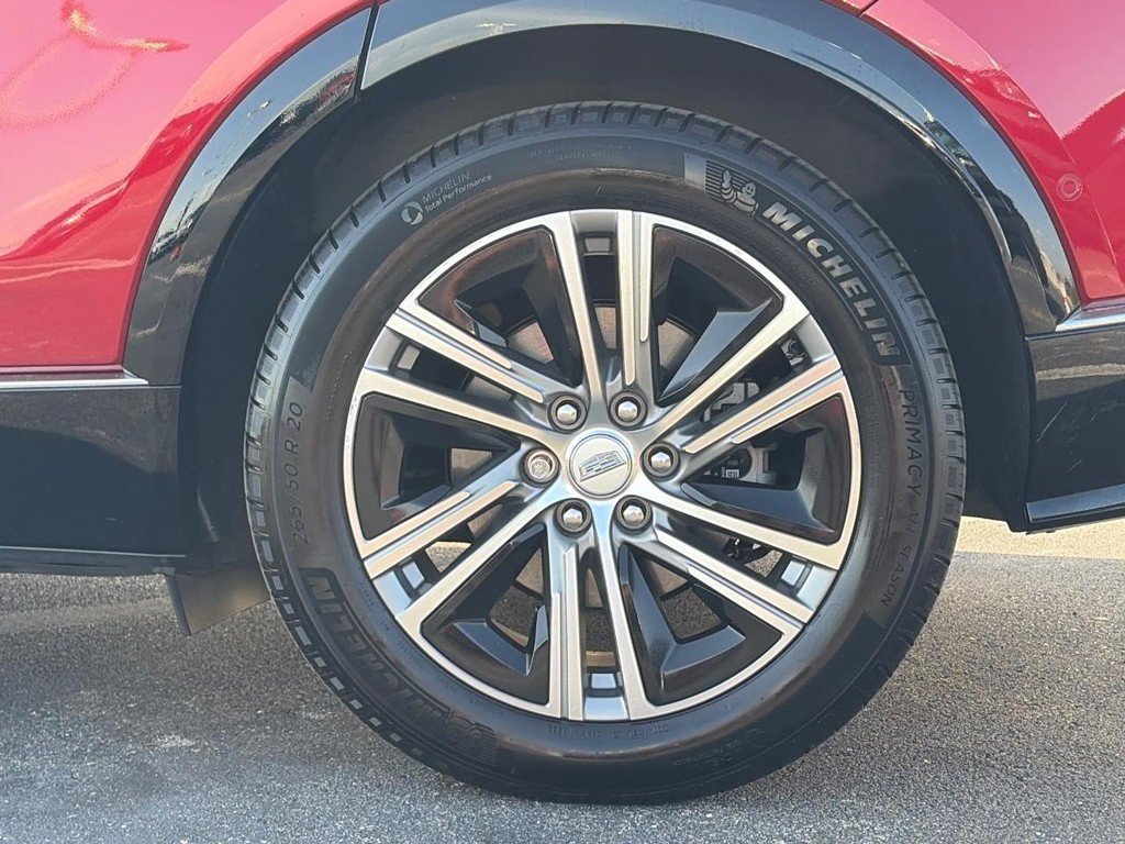 Used 2024 Cadillac Lyriq Luxury AWD/4WD image 9