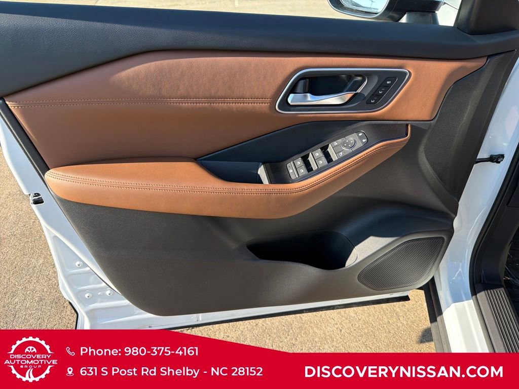 New 2026 Nissan Rogue Platinum w/ Platinum Premium Package image 11