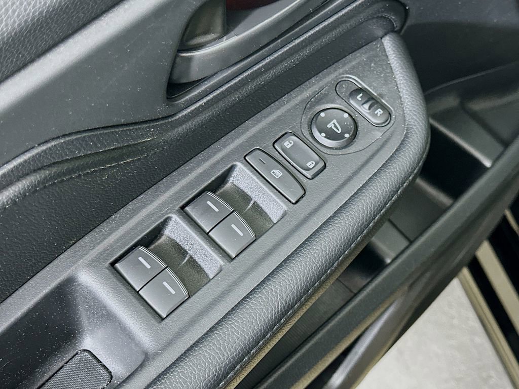 Used 2025 Honda Odyssey Sport-L image 21