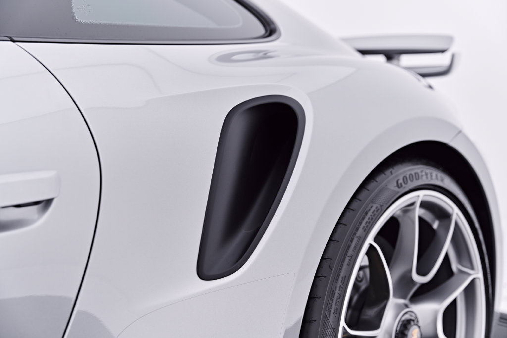 Used 2025 Porsche 911 Turbo S AWD/4WD image 28