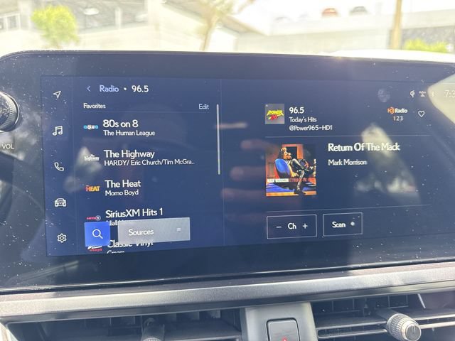 Used 2025 Lexus UX 300h AWD w/ Accessory Package (Z2) image 16