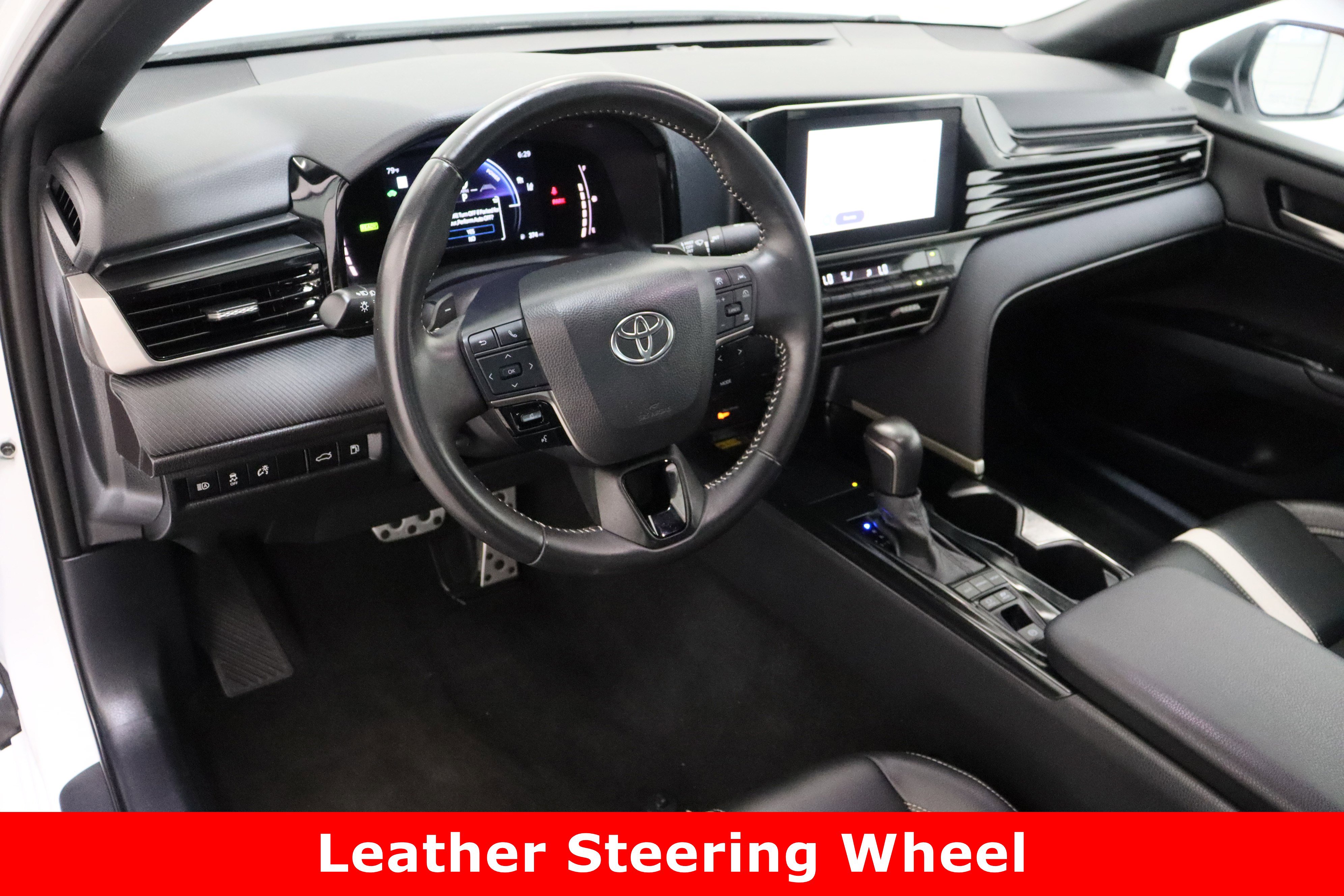 Certified 2025 Toyota Camry SE image 13